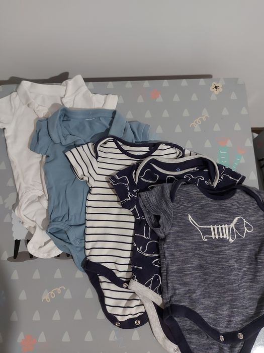 Бебешки дрехи обличани по веднъж