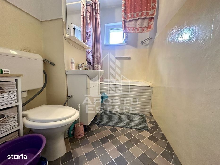 Apartament cu 3 camere, etajul 2, zona Girocului, Timisoara