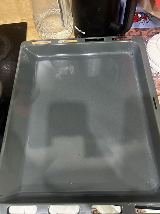 Продам два противня фирмы bosh
