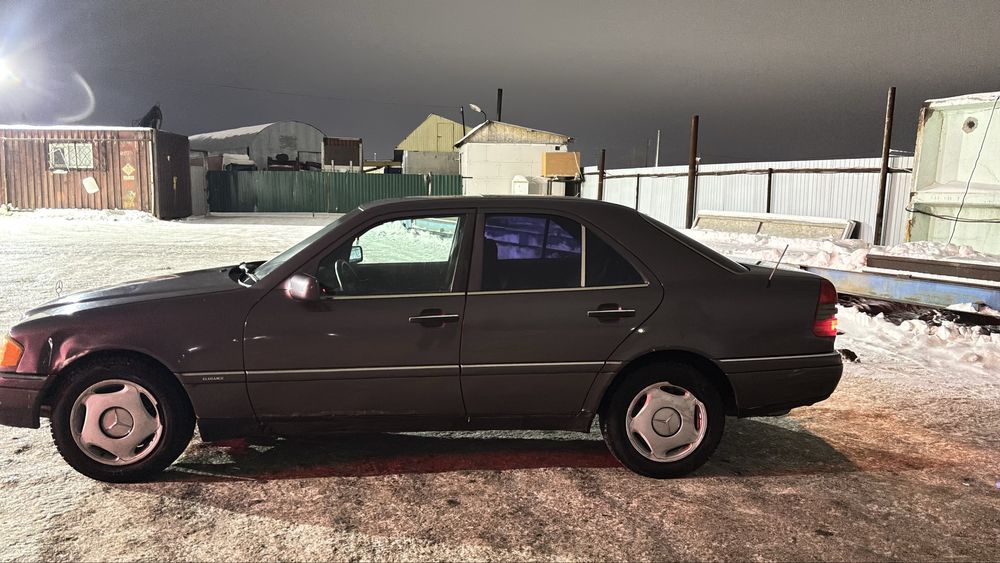 Mercedes-Benz C class 180
