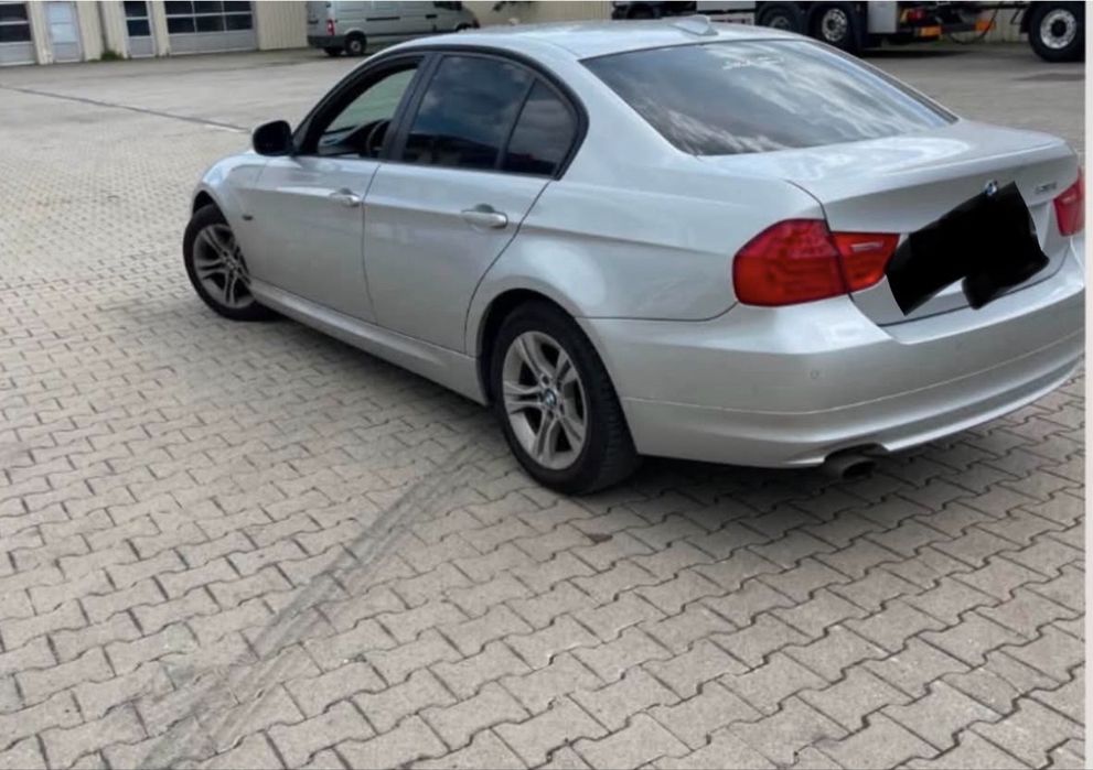 BMW Seria 3 2009 — imagine 3