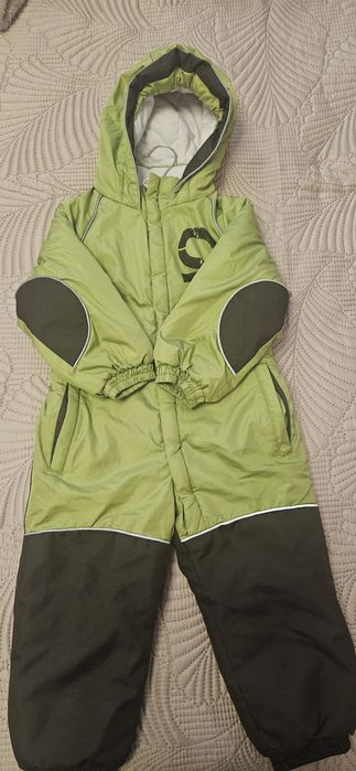 Продам комбинезон для мальчика