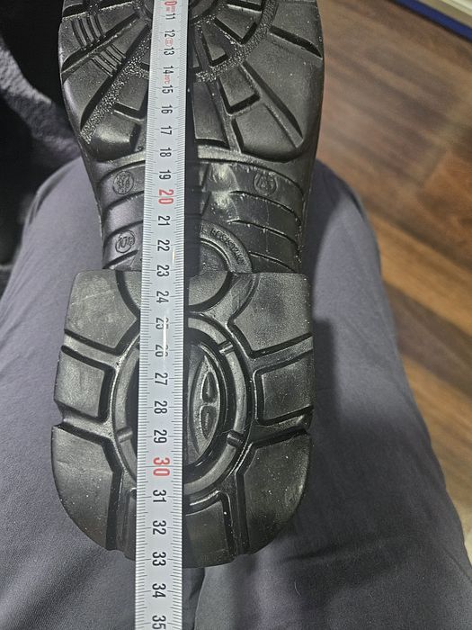 Работни обувки  нови