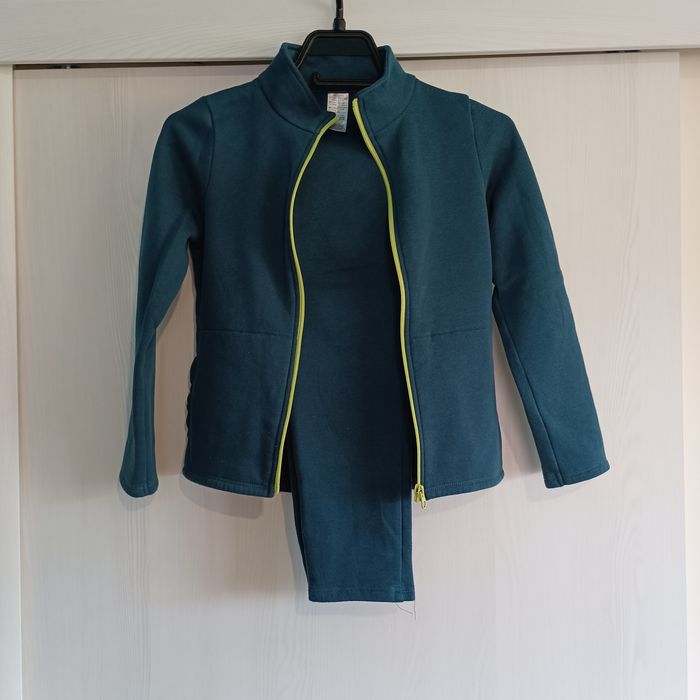 Дрехи за момиче!