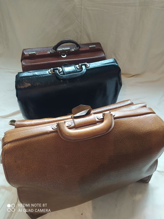 Продам кожаные сумки времён СССР