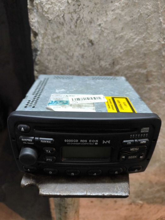 Продавам CD за Форд