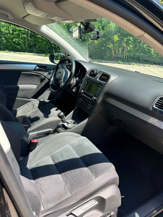 VOLKSWAGEN Golf 2011 — imagine 4