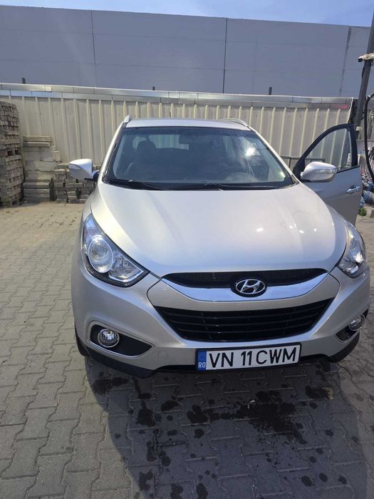 HYUNDAI ix35 2011 — imagine 2