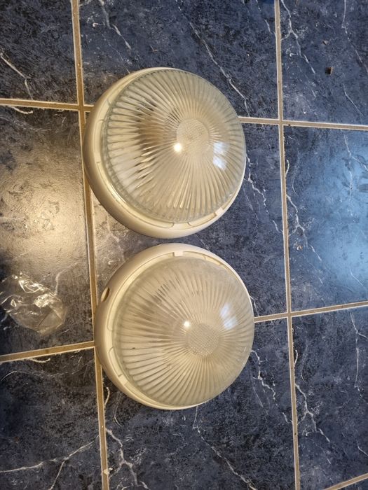 Набор люстр (4) в рабочем состоянии