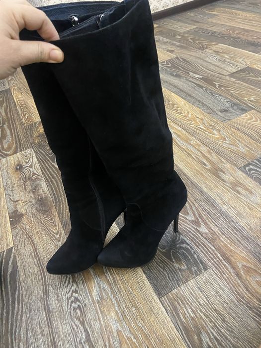 Женские сапоги на каблуке