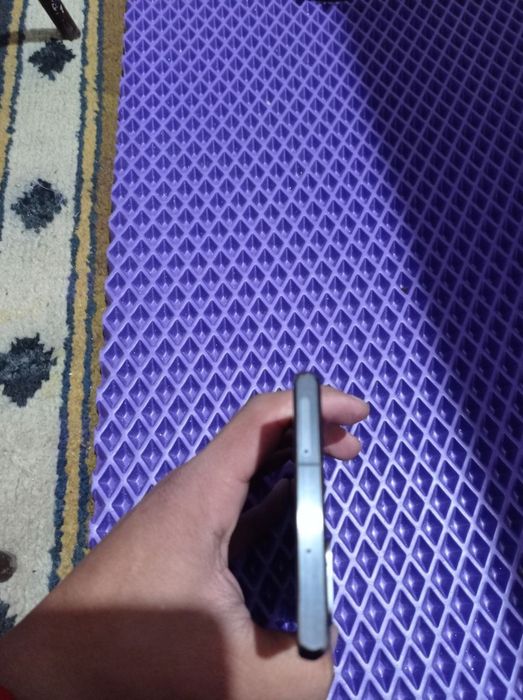 Самсунг нот 20 (8) 256гб