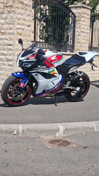 Honda cbr600rr pc40 facelift 2009 top