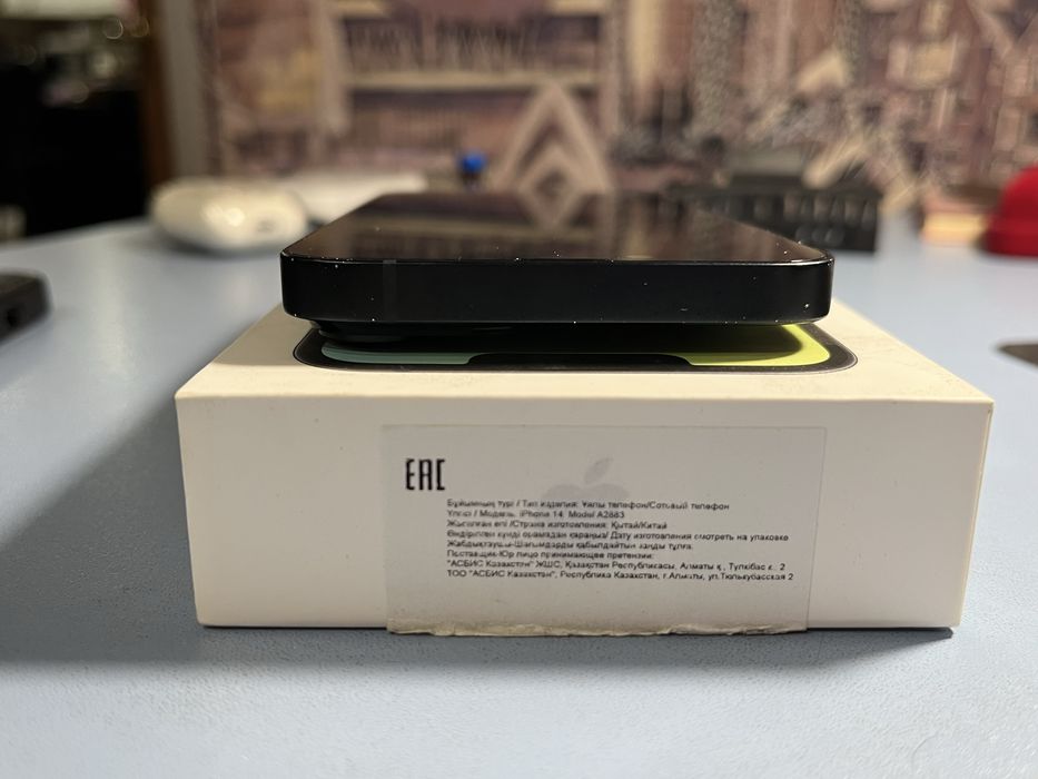 Продаю 14 айфон в хорошом состоянии