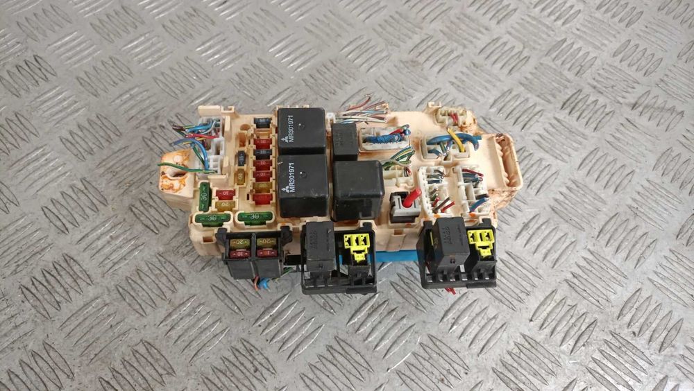 Бушонно табло Mitsubishi Pajero 3.2DiD 2003г.