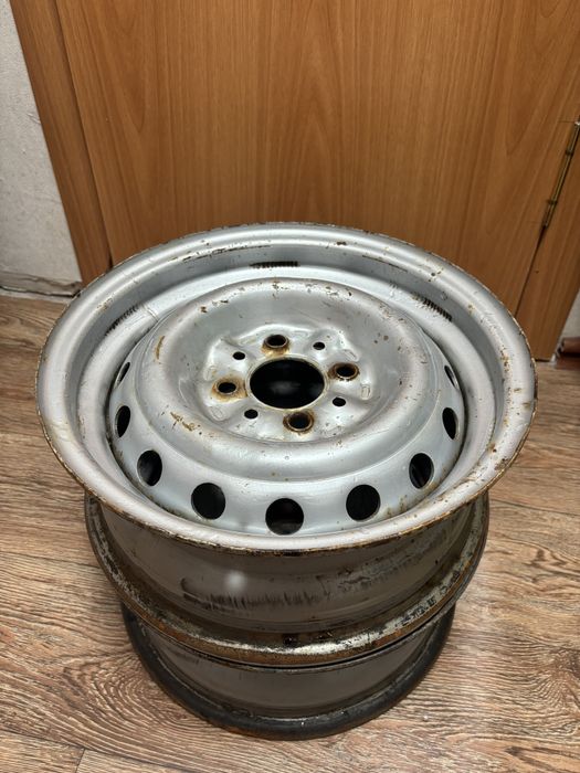 Продам диски на 13