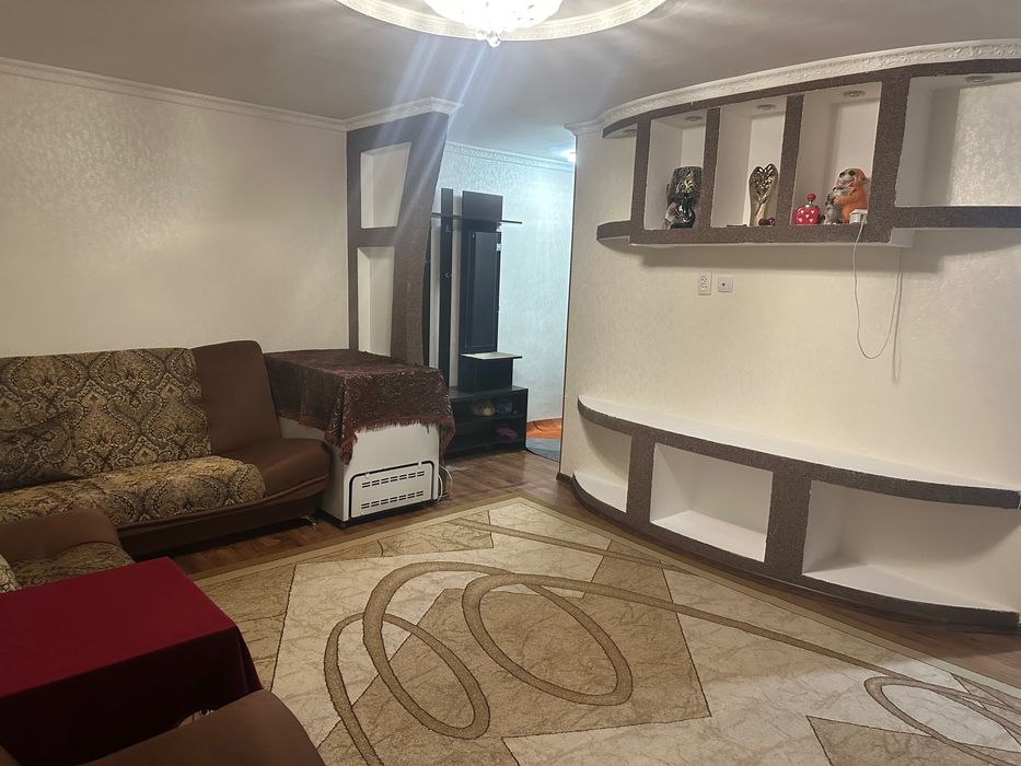 Продается двух комнатная квартира- студия