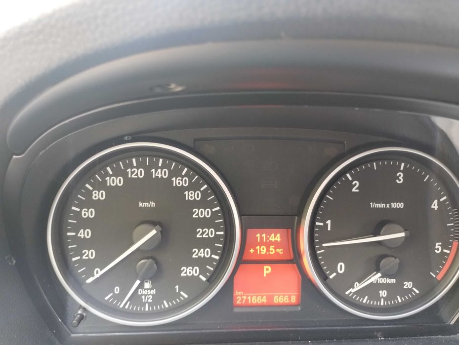 BMW 330 xdrive  245 hp