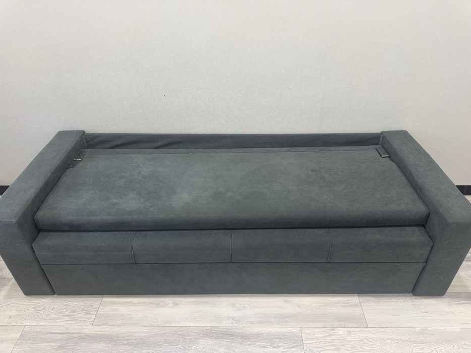 Продам диван новый