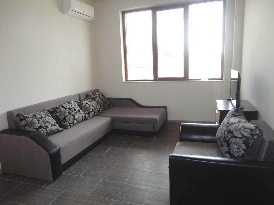 Дава се под наем Двустаен апартамент в Божурище - 70 кв.м за 331.5 € - Снимка #3