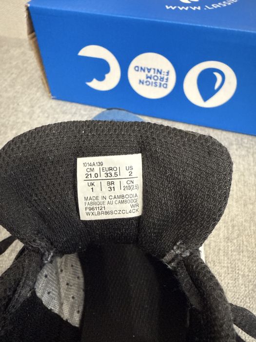 Кроссовки детские Asics