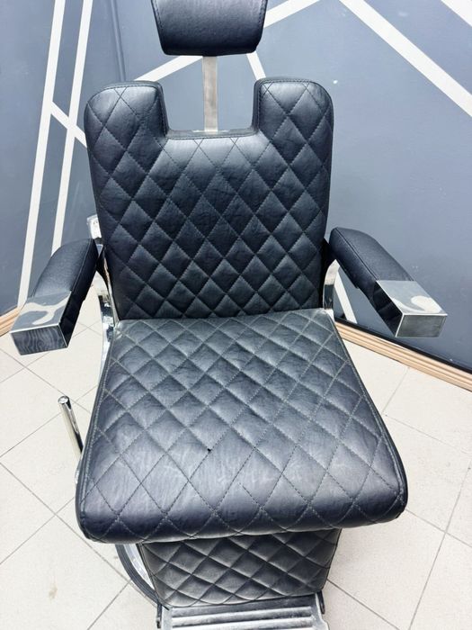 Продается кресло для барбера