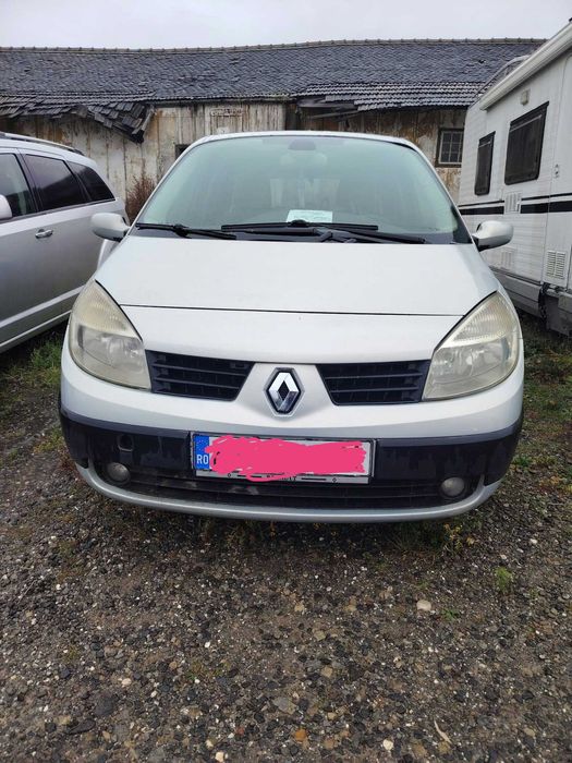 RENAULT 4 2004 — imagine 4