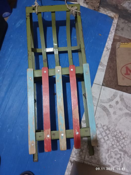 Санки б/у Советские в хорошем состоянии.