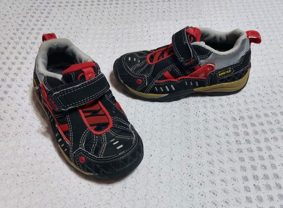Ghete VIKING impermeabile Gore-Tex, pantofi turism măsura 28 EU unisex
