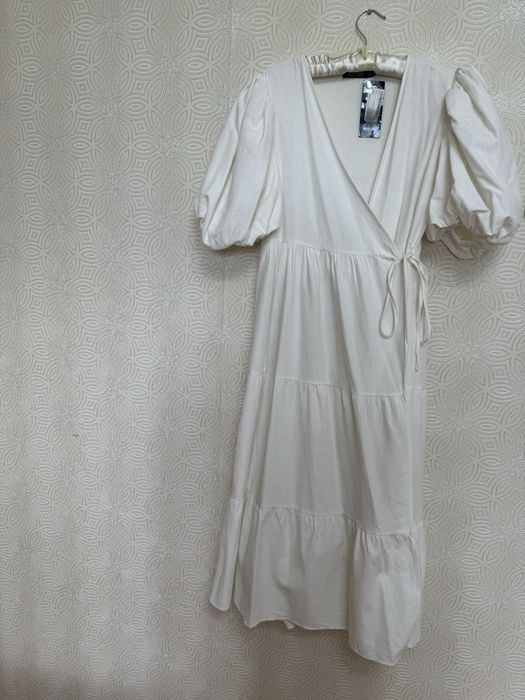 Белое платье