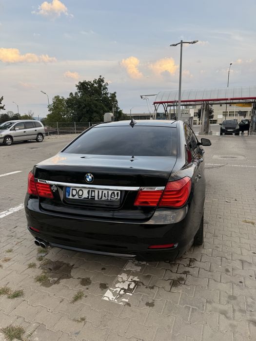 BMW Seria 7 2009 — imagine 2