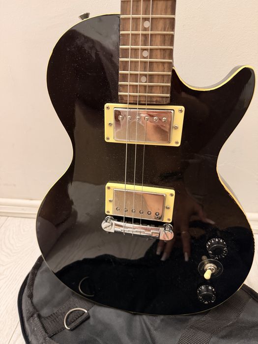 Chitară electrică Baldwin Epoch Les Paul, neagră, cu husă originală