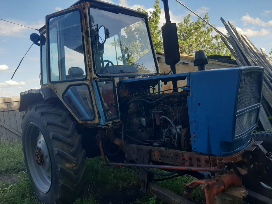 Трактор продам срочно