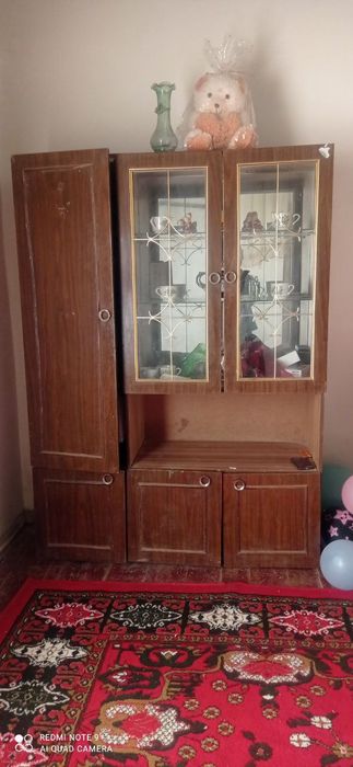 divan   buffet  tremo prehoshka pastafka    televizor