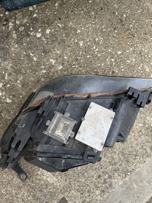 Десен завиващ фар за BMW E60/61