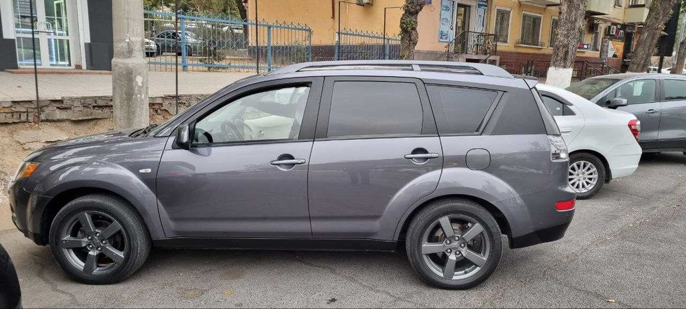 Продажа Митсубиси Аутлендер