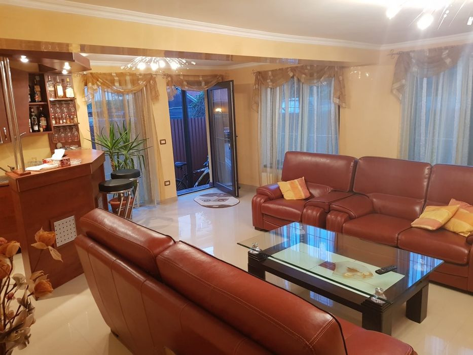 Casa mobilata si utilata zona centrala