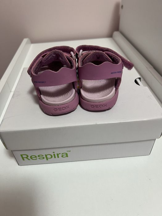 Бебешки сандали GEOX