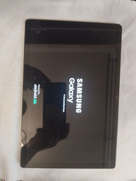 Продам планшет Samsung galaxy Tab A8