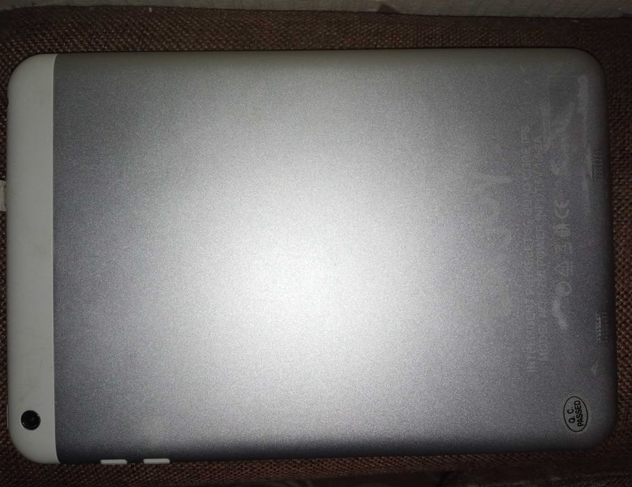 Таблет Enjoy T-785 QuadCore .