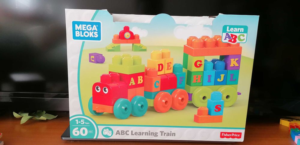 Mega bloks конструктор влак с букви