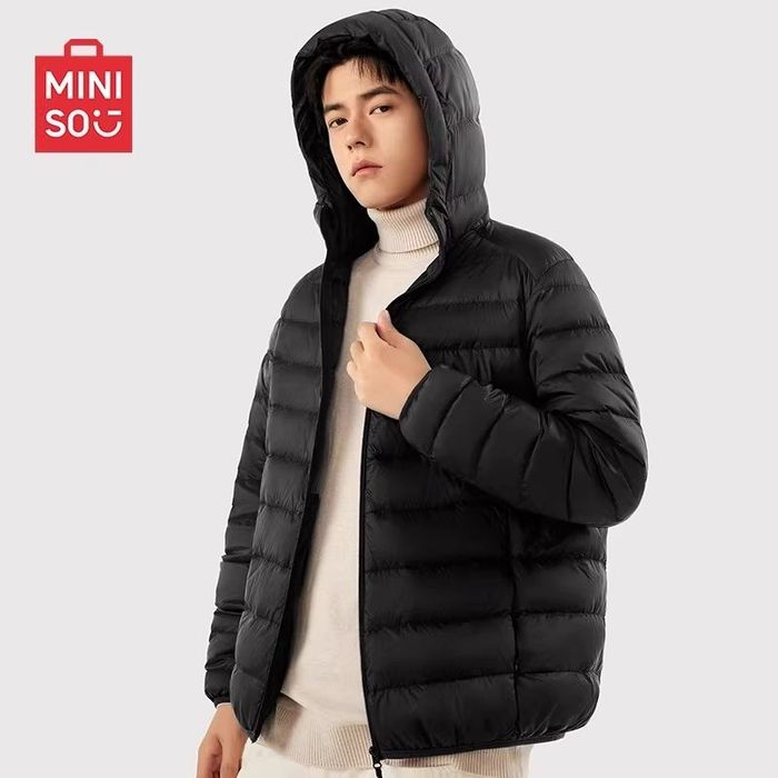 Продам куртку р.52 Miniso