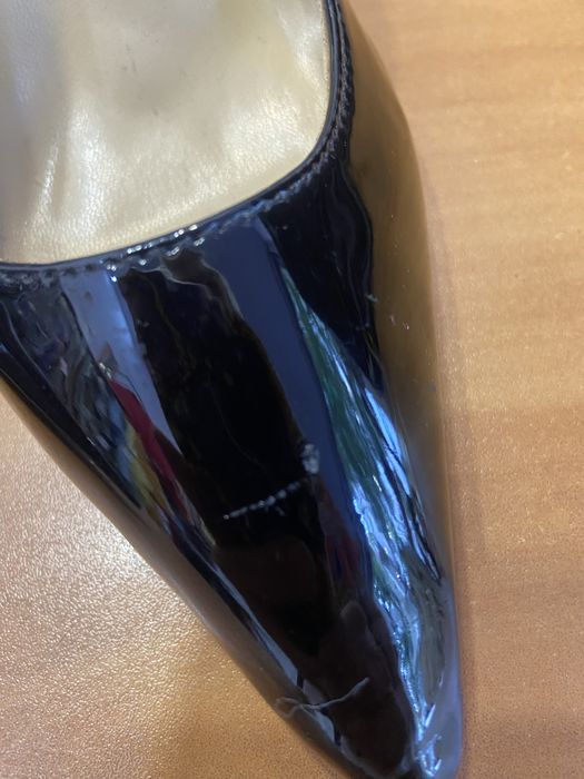 дамски обувки на Christian Louboutin