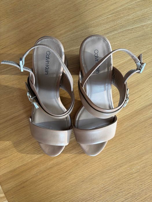 Кожени сандали Calvin Klein BLOCK HL SANDAL 85HH W/HW - размер 37