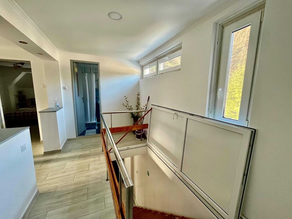 Casa  -Pensiune de vânzare pe Transfăgărășan Jud.Sibiu Cărțișoara