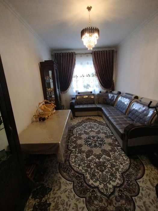 Продается 3-комнатная квартира в Яшнабадском р-не, мас. Олмос.
