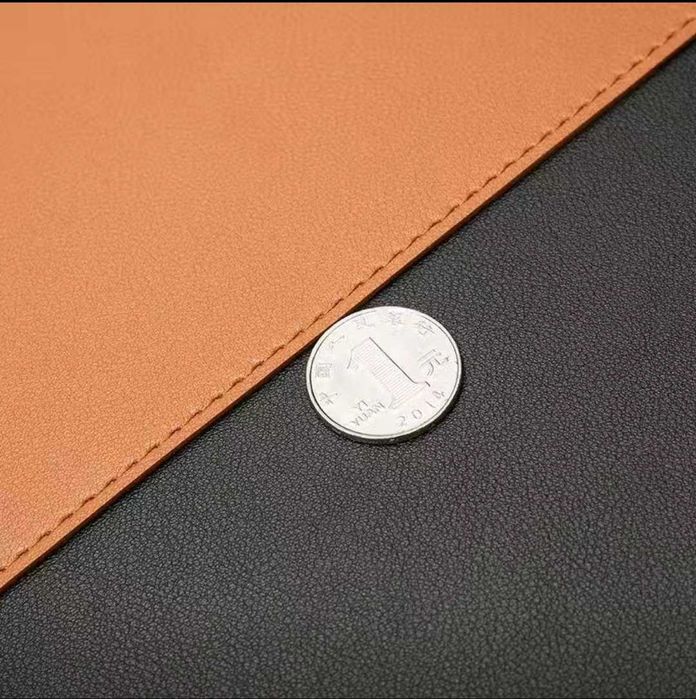 Стильный коврик для рабочего стола