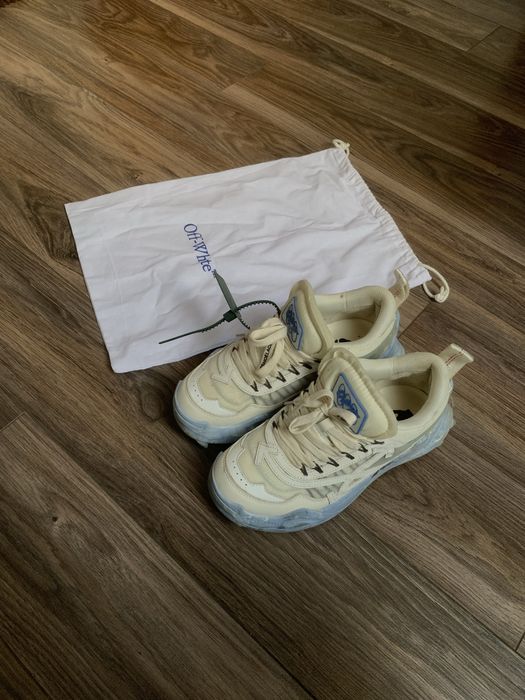 Off-White odsy-1000