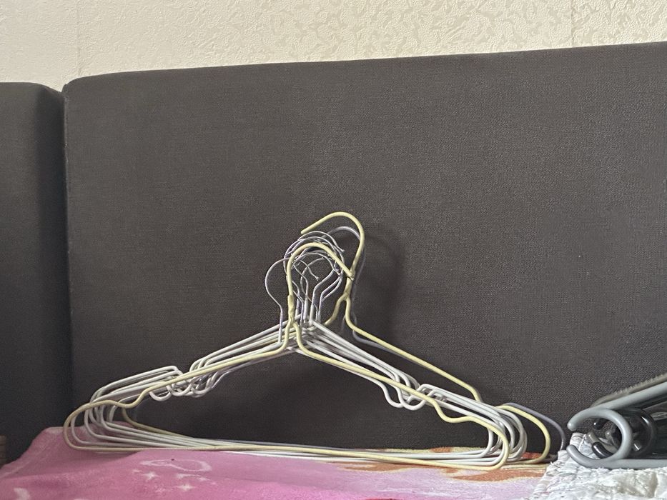 Вешалки оптом по 10 штук