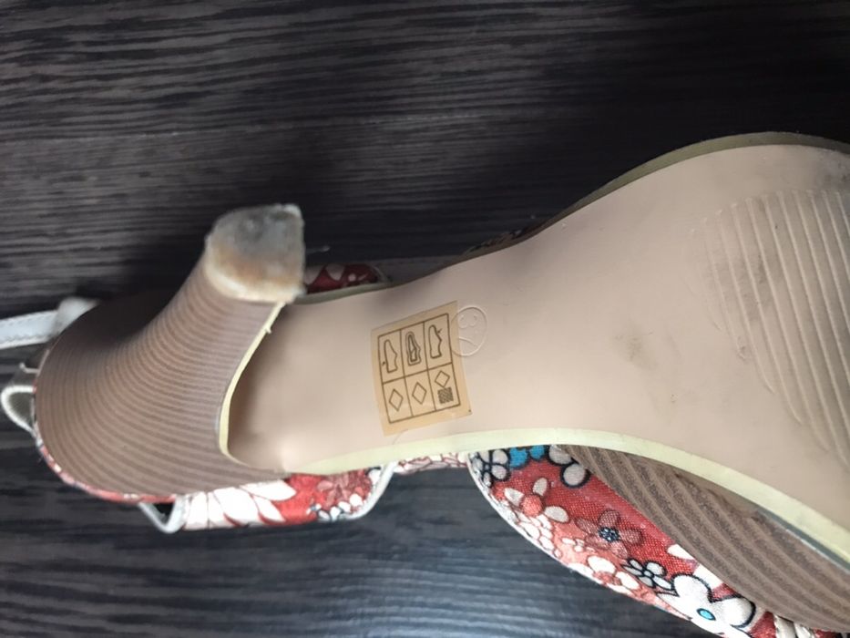 Дамски обувки