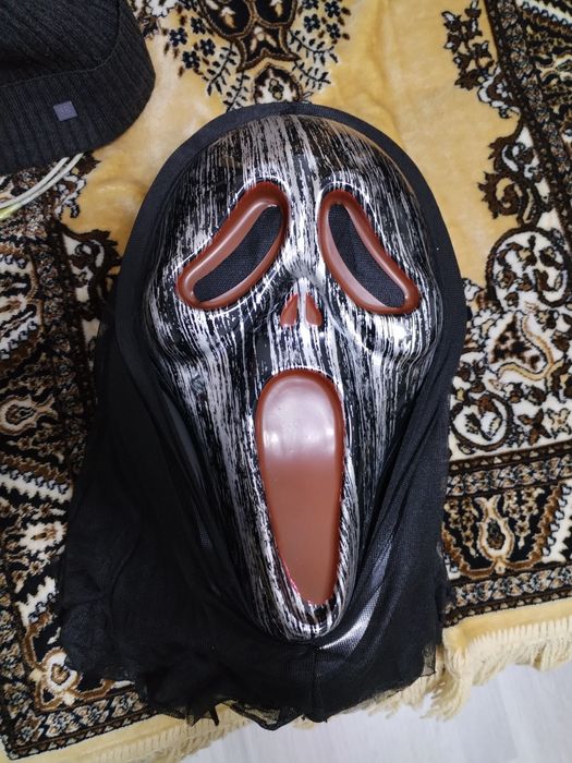 Маска крик пластик новые